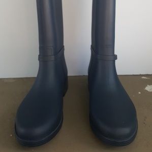 Rain boots